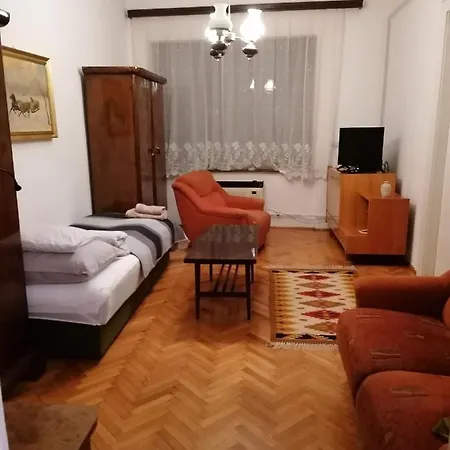 Szatmari Apartment